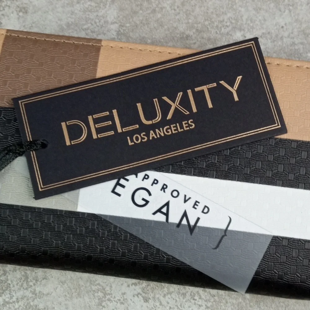 Deluxity Los Angeles Multi-Color Zip Wallet